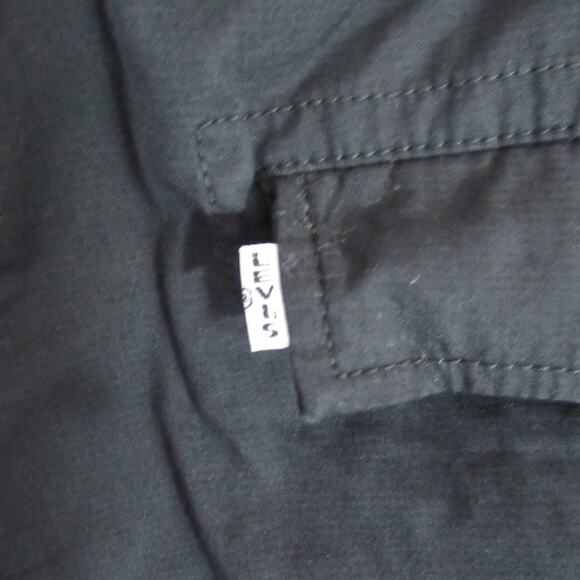 Levi Strauss Two Horse Shorts Mens Size 36 Dark Gray Cargo Rustic Hiking Outdoor - Picture 3 of 10